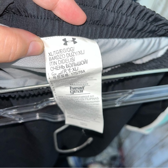 Under Armor 3.0 Fly By Shorts - Picture 5 of 5